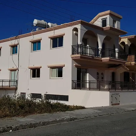 Chryso Luxury House Semesterbostad Larnaca