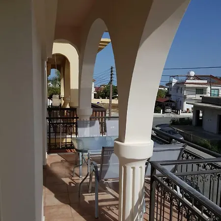 Chryso Luxury House Semesterbostad