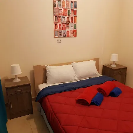 Semesterbostad Chryso Luxury House Larnaca